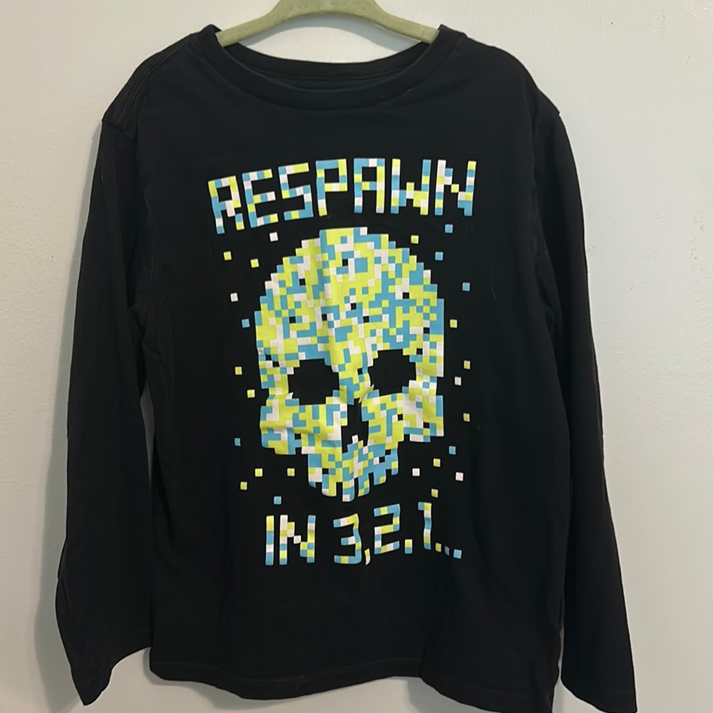 Children’s place size 5/6 long sleeve shirt